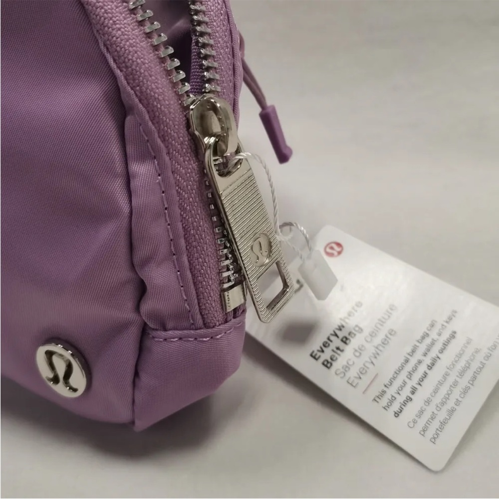 ORIGINAL Lululemon Everywhere belt bag - lavender fog